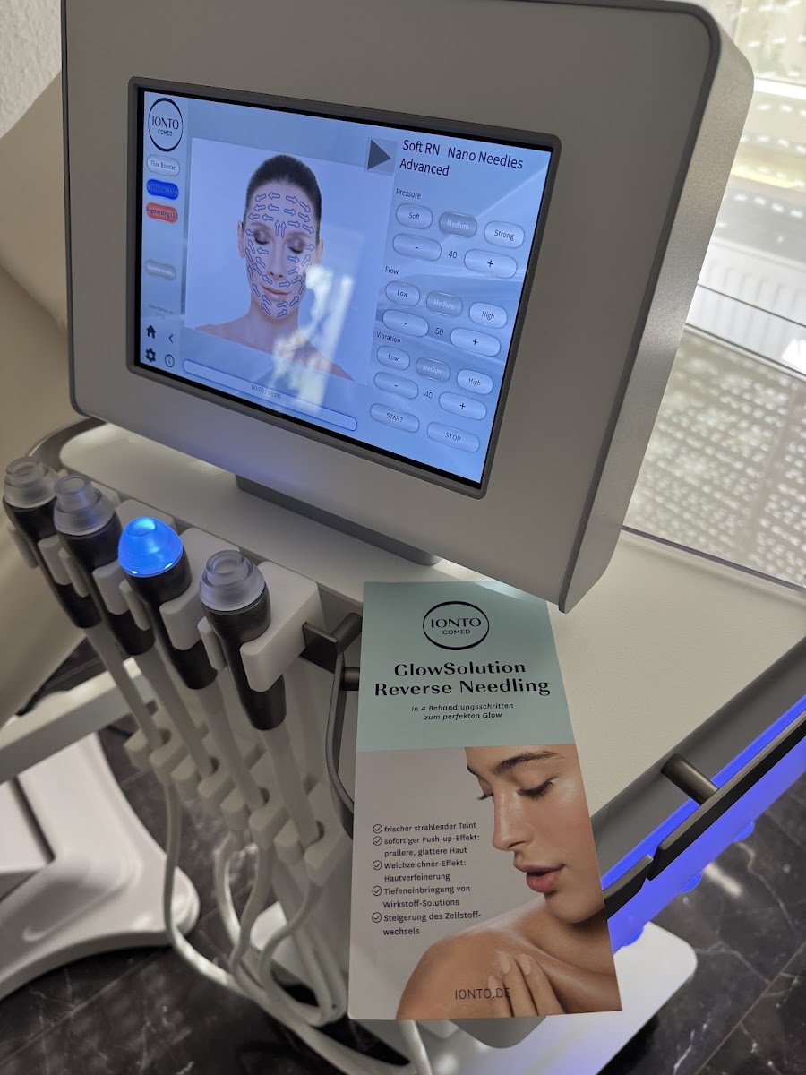 GlowSolution Reverse Needling Gerät bei Leyla's Fußpflege & Kosmetik